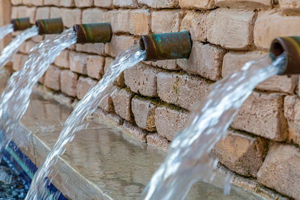 Know About Water Contaminants from Old City Pipes